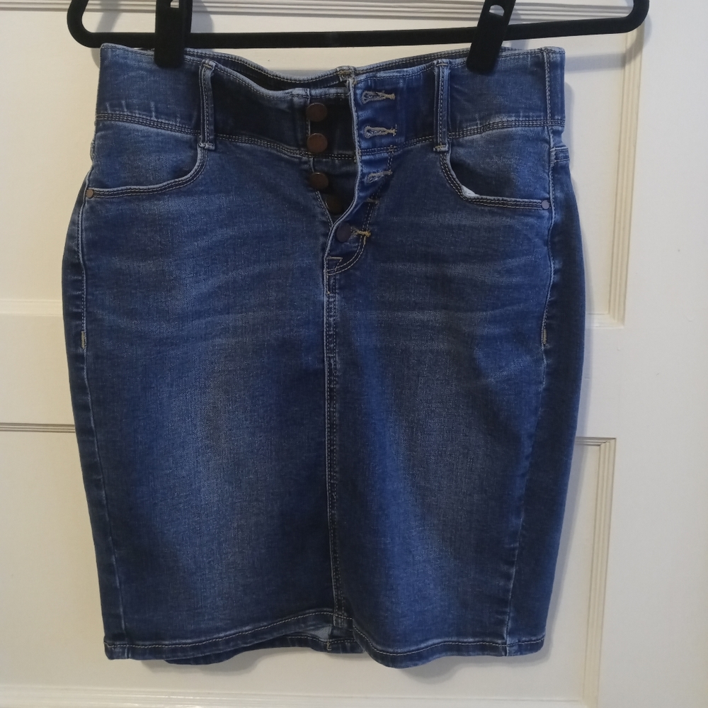 Denim skirt